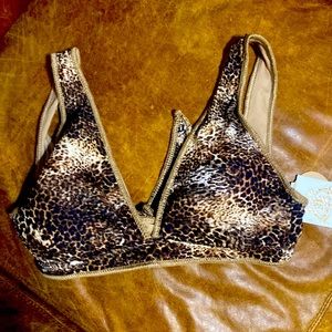 NWT, Becca animal print bikini top, D bra size